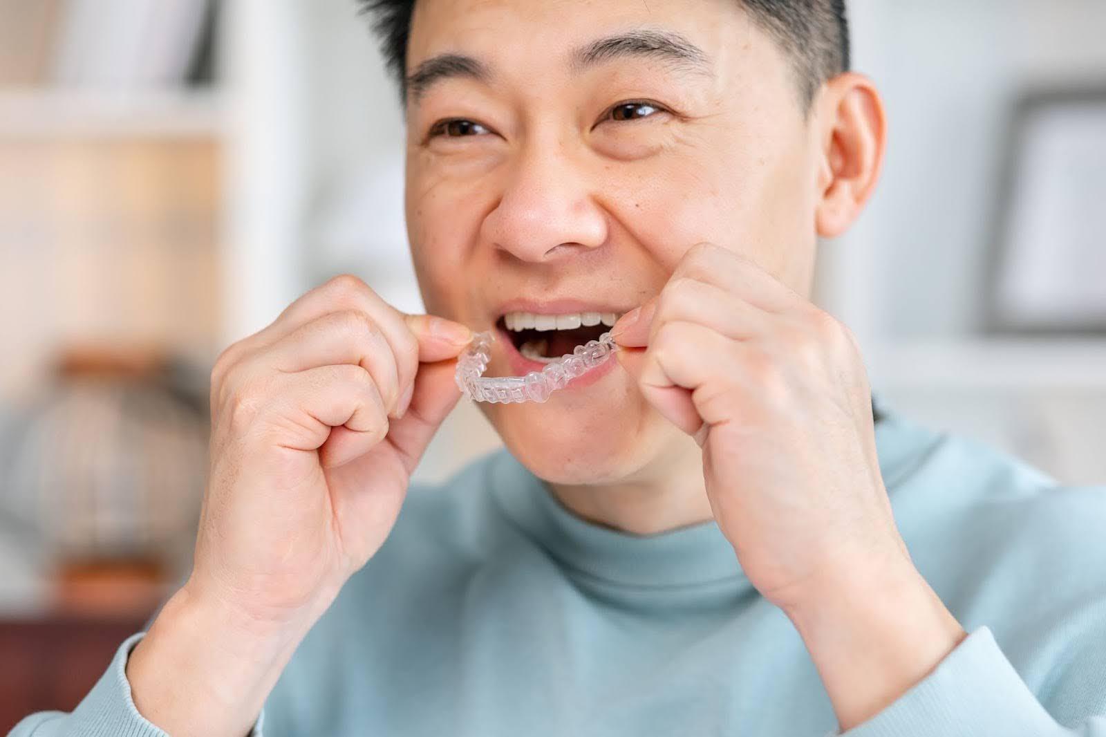 How to Use Invisalign Chewies